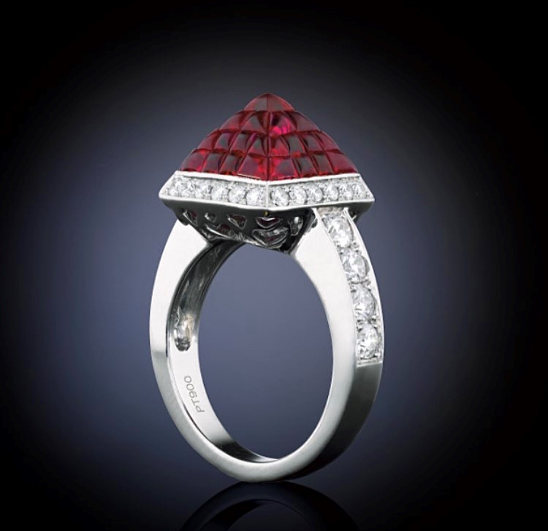 Ruby & diamond ring in platinum