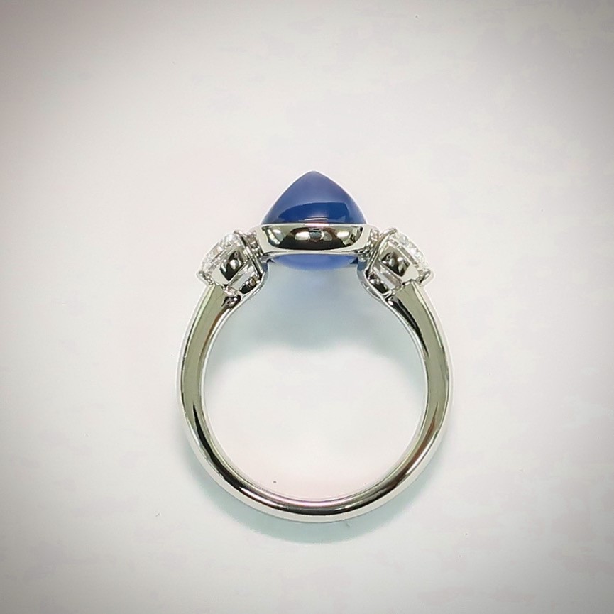 Sapphire & diamond ring in platinum